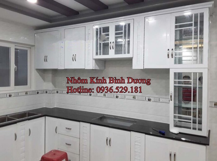 tủ bếp nhôm kính giá rẻ 