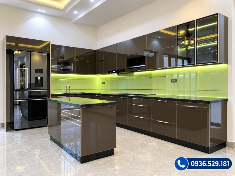 Tủ bếp hợp kim nhôm chữ L kết hợp bàn đảo