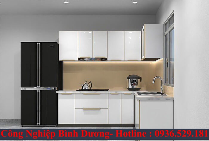 giá tủ bếp nhôm kính
