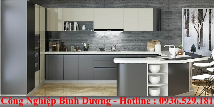 Mẫu tủ bếp nhôm kính chữ G 